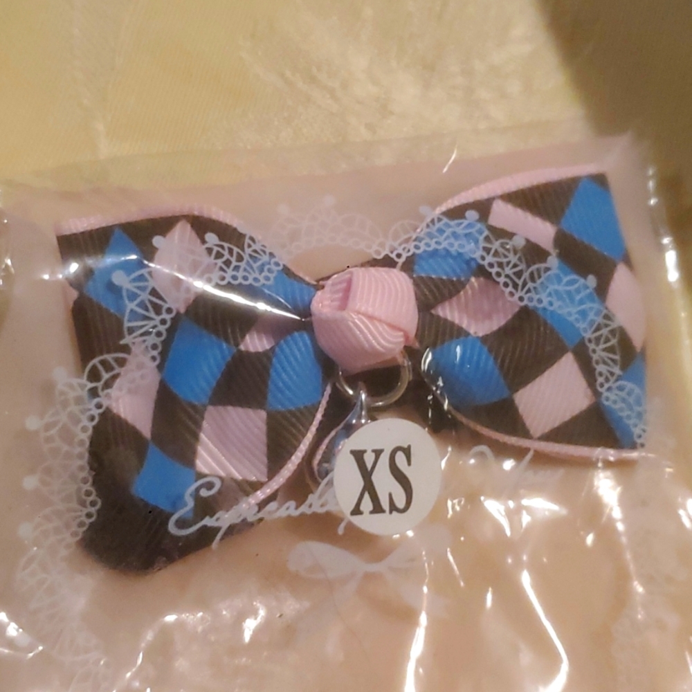 Puppy/kitty bow tie
